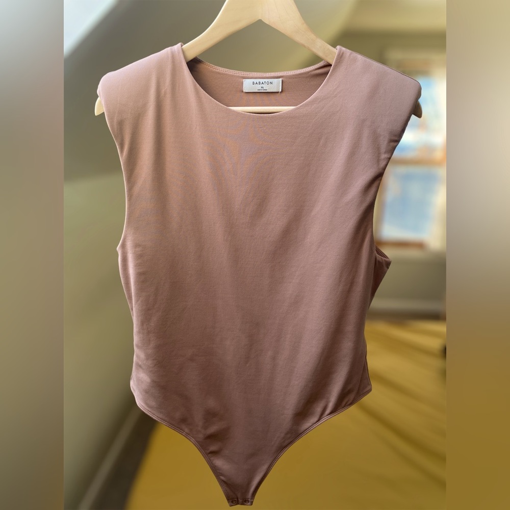 Aritzia Babaton Mauve Pink Sleeveless Bodysuit